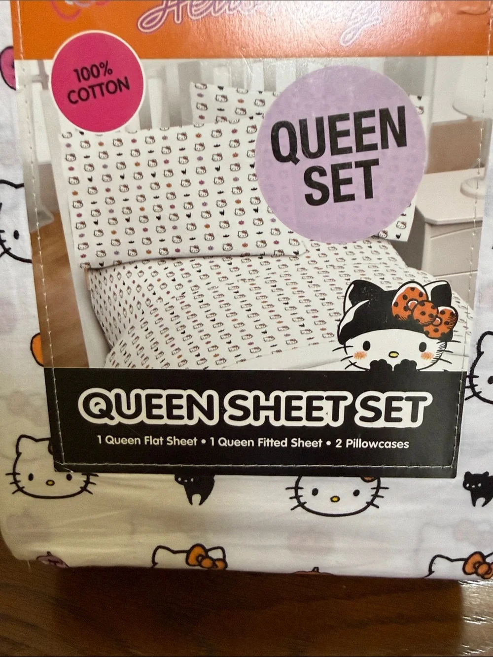 Hello Kitty Queen Halloween Sheet Set – White with Orange & Pink/purple Accents.